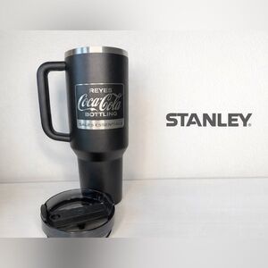 Stanley Black Travel Mug with Lid 40oz Quencher 2.0 Black Reyes Coca-Cola